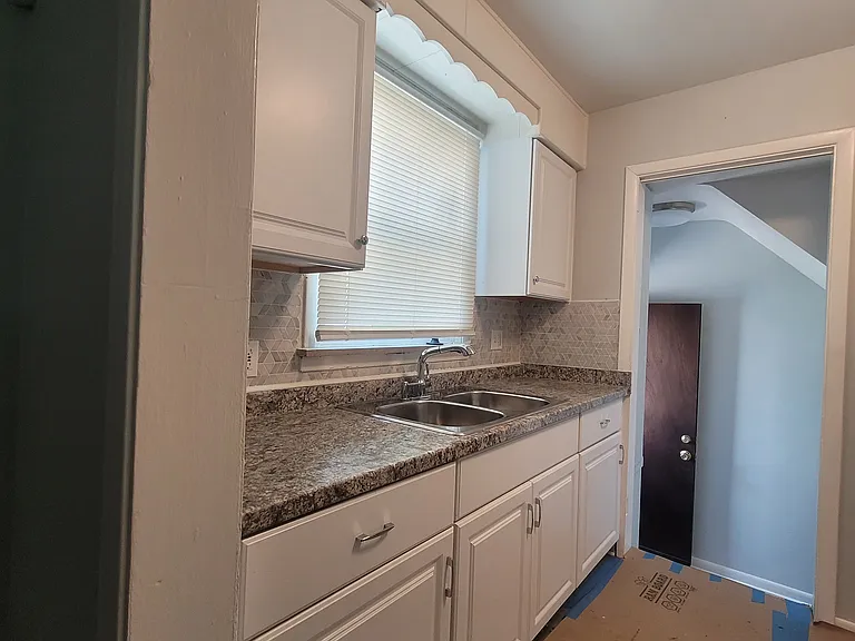 18540 Fielding St — Photo 18