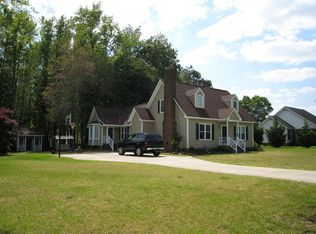527 Ridge Dr, Winterville, NC 28590