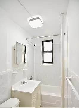 3rd image of 137 W 137th St APT 4E