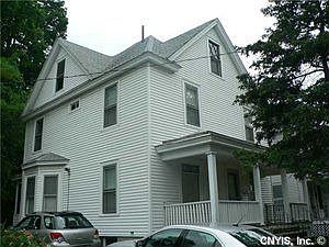 1st image of 1115 Oak St