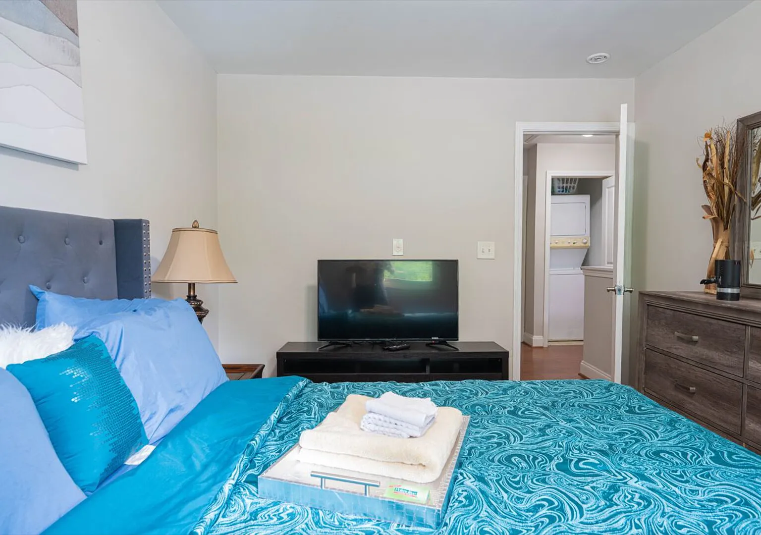 Cozy 2 Bedrooms Condo — Photo 4