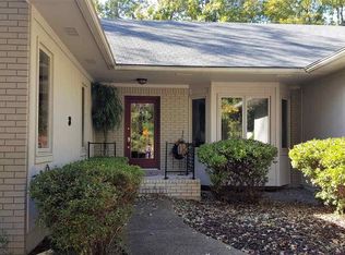 3 Pasillo Ln, Hot Springs, AR 71909