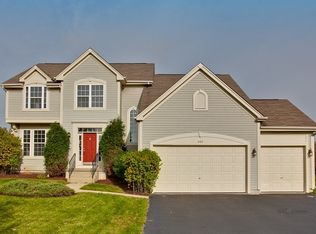 406 Farnsworth Cir, Port Barrington, IL 60010