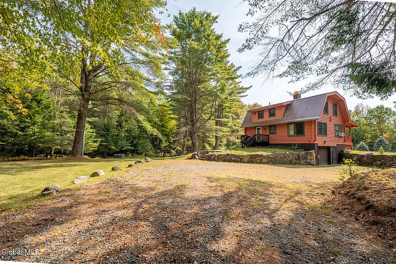 2nd image of 244 Glasshouse Creek Road