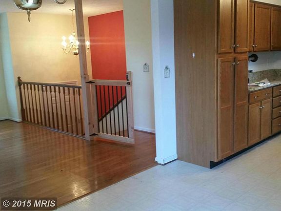 5th image of 11105 Crest Ln