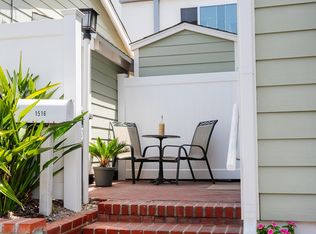 1516 Crest Dr, Manhattan Beach, CA 90266