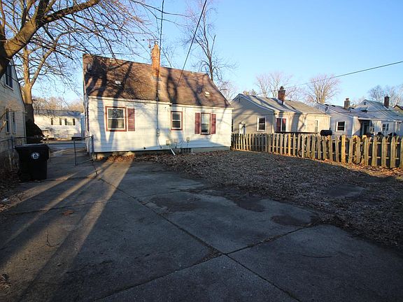 3rd image of 15478 Wormer Ave