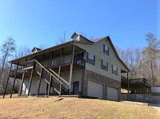1972 Claysville Rd, Crossville, TN 38571