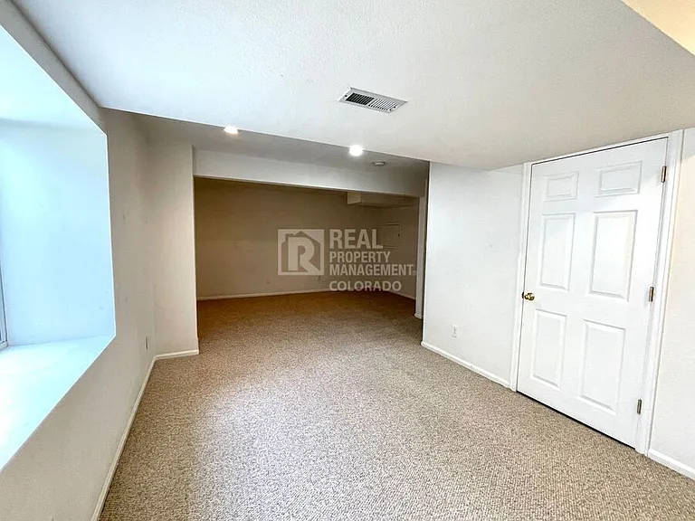 4347 S Halifax St — Photo 9