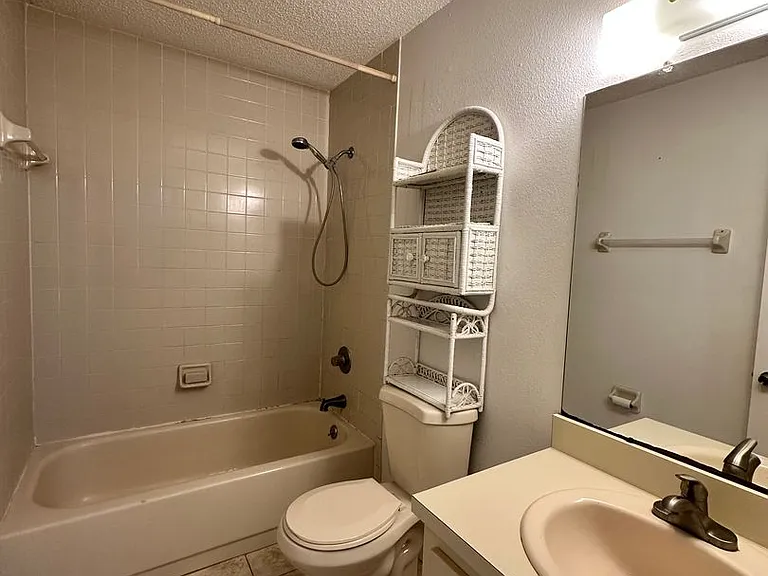 69 Village Dr — Photo 15