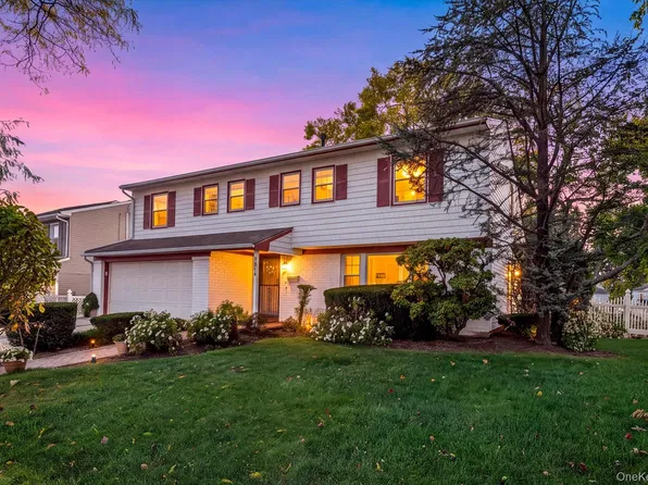 2498 Kayron Lane, North Bellmore, NY 11710