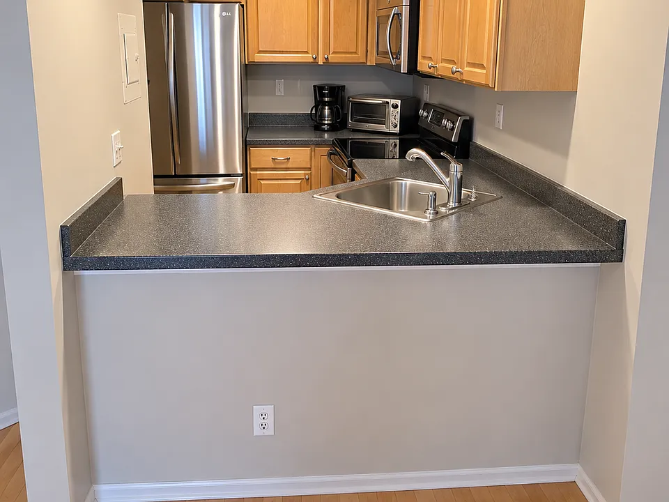 270 E Highland Ave #442