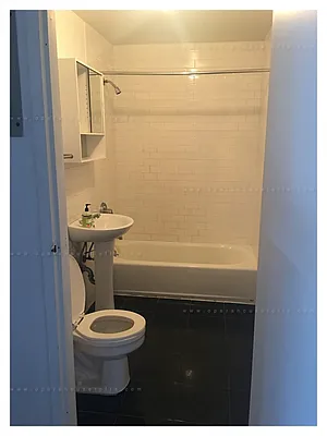 Rented by Opera House Lofts | media 102