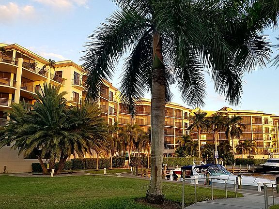 4th image of 5704 Cape Harbour Dr APT 407