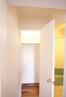 Rented by KNOCKKNOCK LLC | media 13