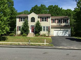 3 Arbor Dr, Coventry, RI 02816