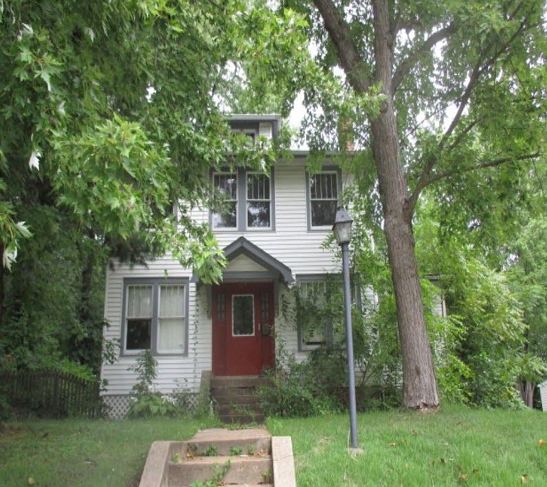1st image of 319 Roberta Ave