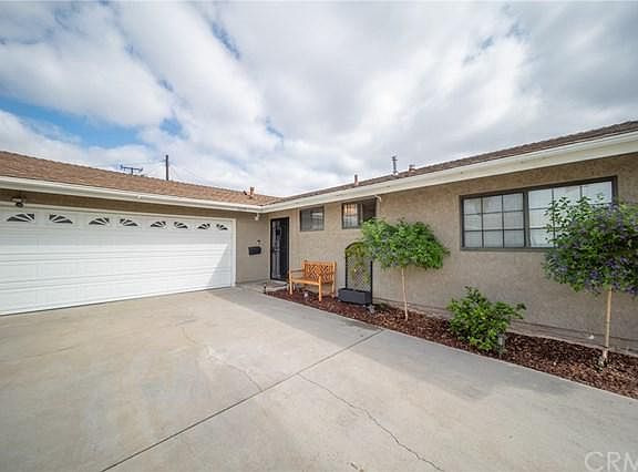 5th image of 10115 Blanche Cir