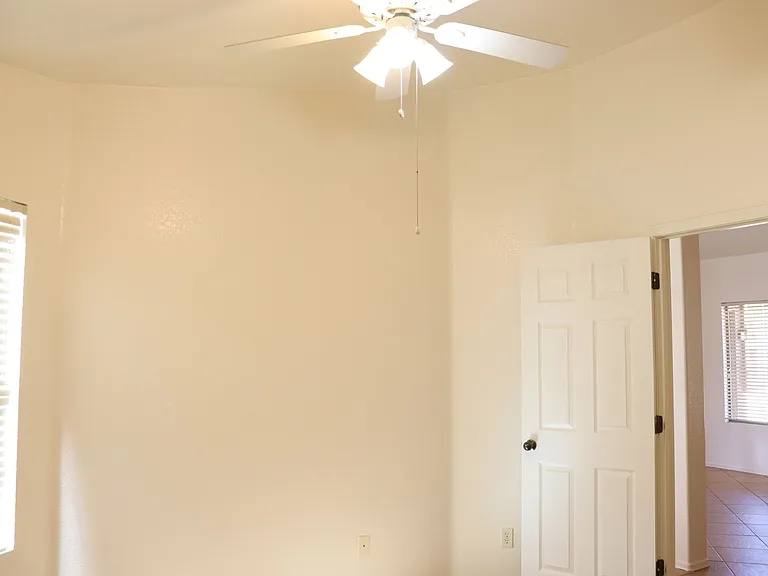 3357 Plaza Candida — Photo 17