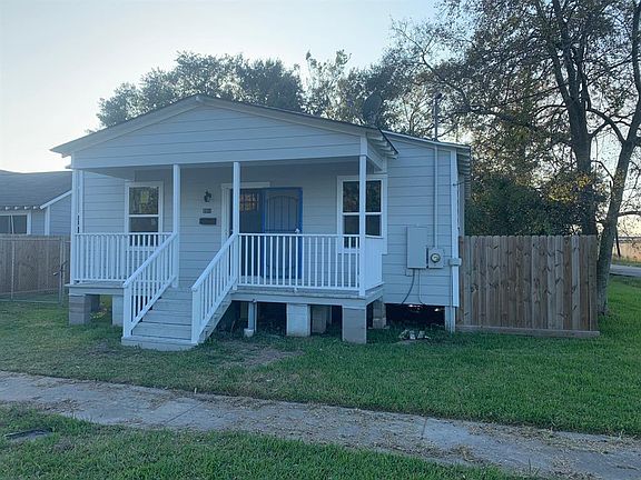 2nd image of 2311 Schweikhardt St