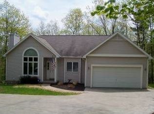 6579 Woodland Trl, Canandaigua, NY 14424