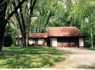 5045 Wolverton Dr, Florissant, MO 63033