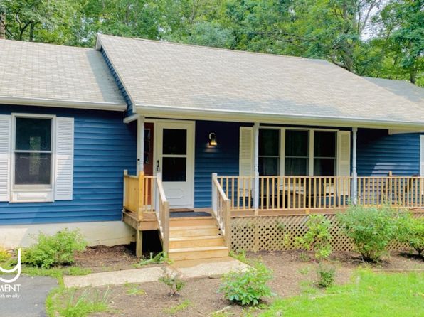 4 Kanawha Ct