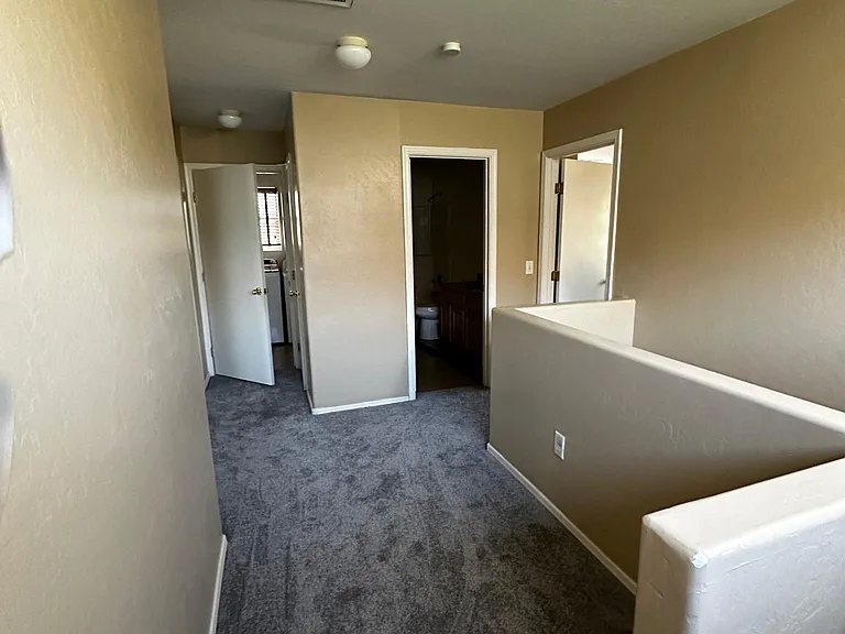 619 E Colt Ct — Photo 12