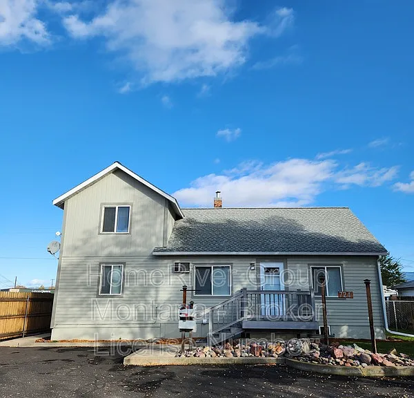 724 Strand Ave #A — Photo 18