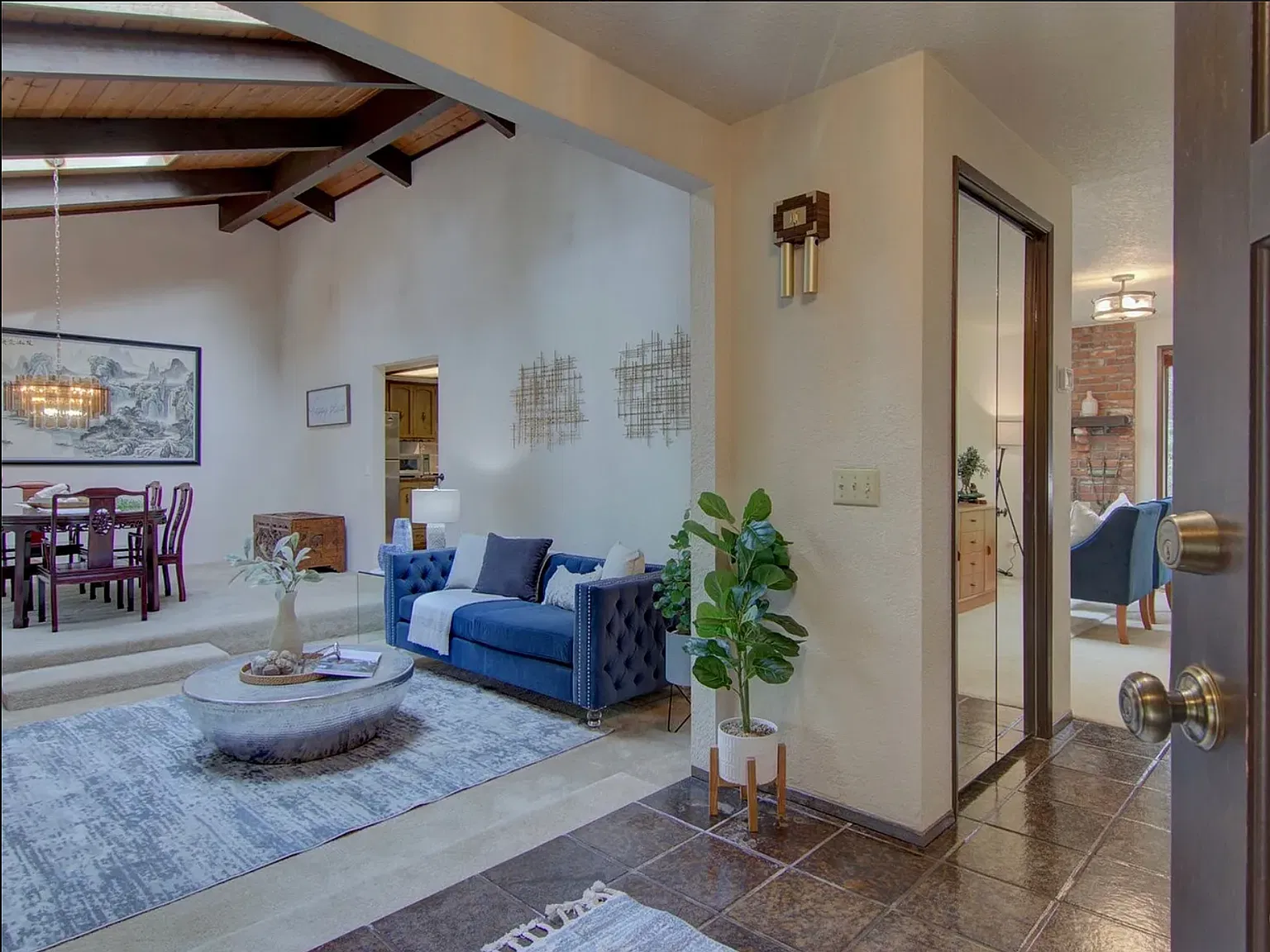 3 bed, 2336 sqft, $4,199 — Photo 1