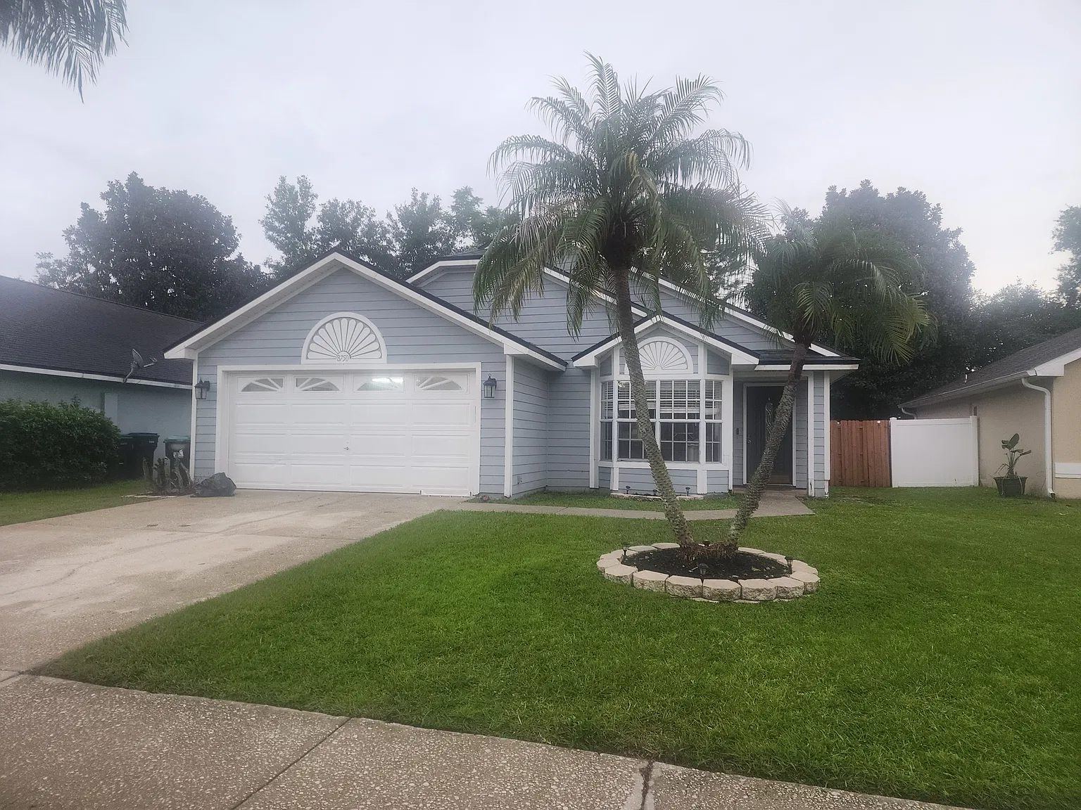 3 bed, 1239 sqft, $2,450 — Photo 1