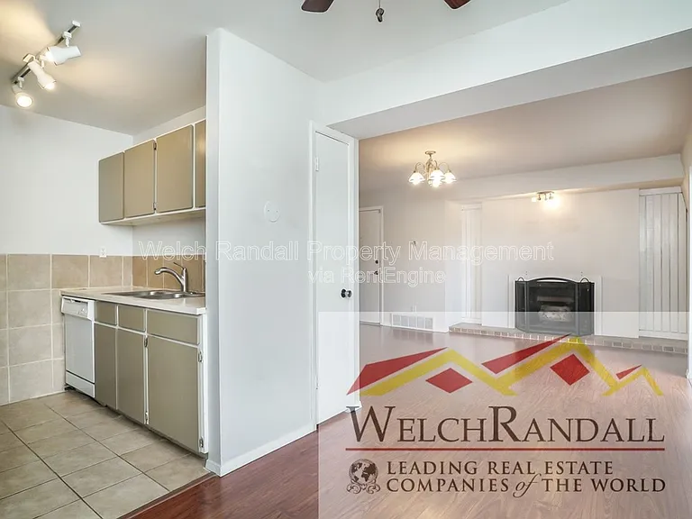 5511 S Willow Ln #F — Photo 9