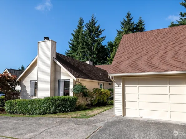 1208 S 244th Place, Des Moines, WA 98198