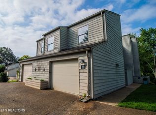 560 Lost Tree Ln, Knoxville, TN 37934