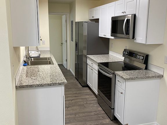 5th image of 132 Western Ave #132