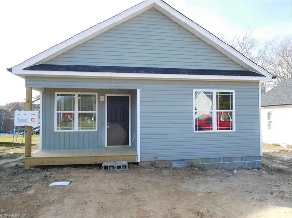 14 King Row, Thomasville, NC 27360