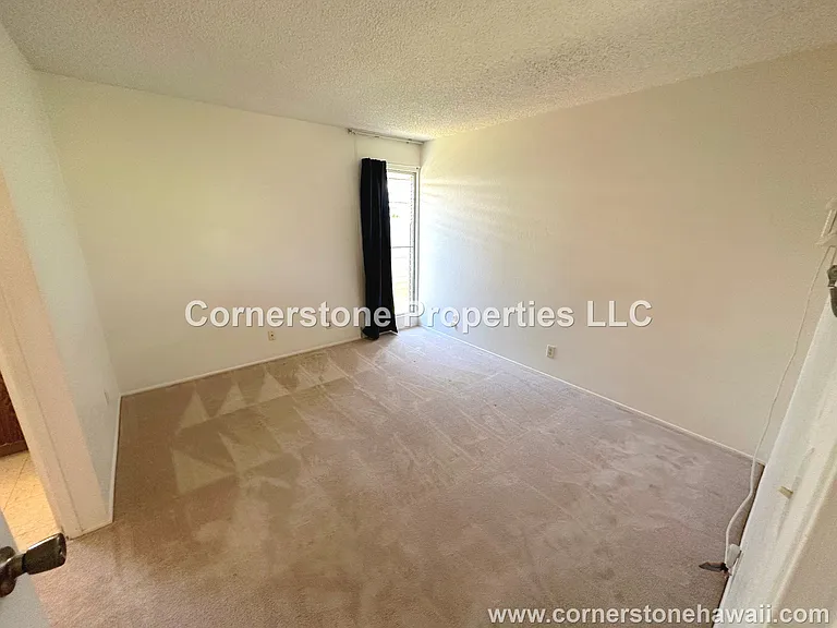 94-676 Makaamoamo Pl — Photo 2