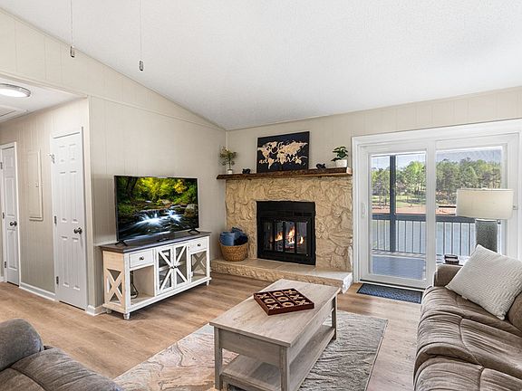 3rd image of 360 Watkins Rd