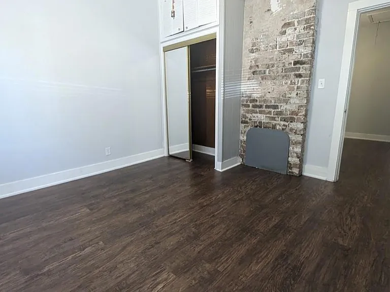 728 Philip St — Photo 9