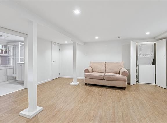 5th image of 333 N Murat St