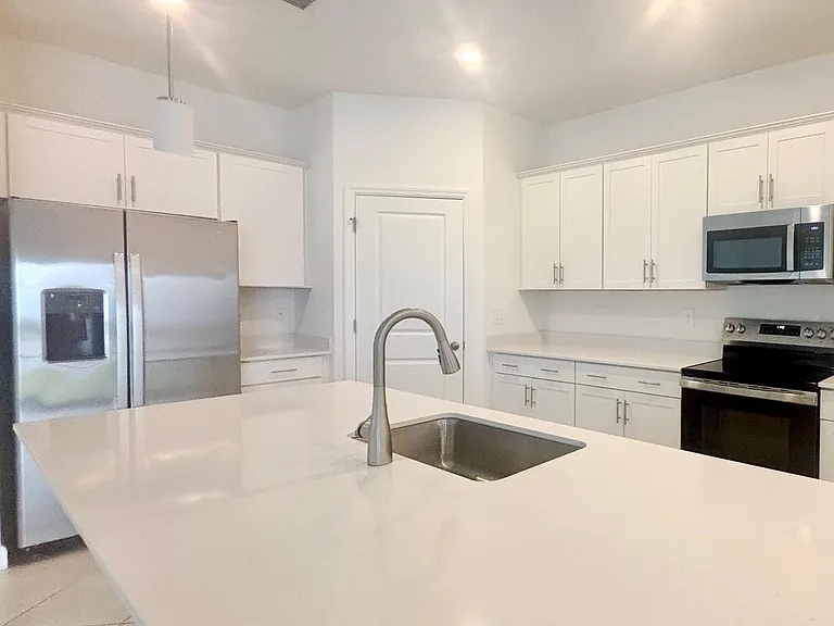 8318 Waterscape Rd — Photo 21