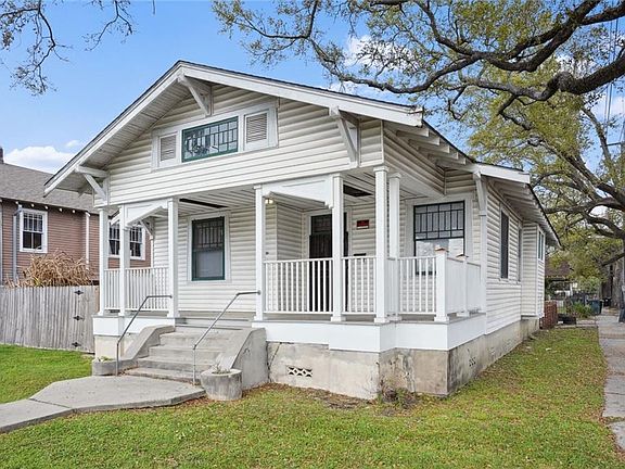 2nd image of 2336 Cambronne St