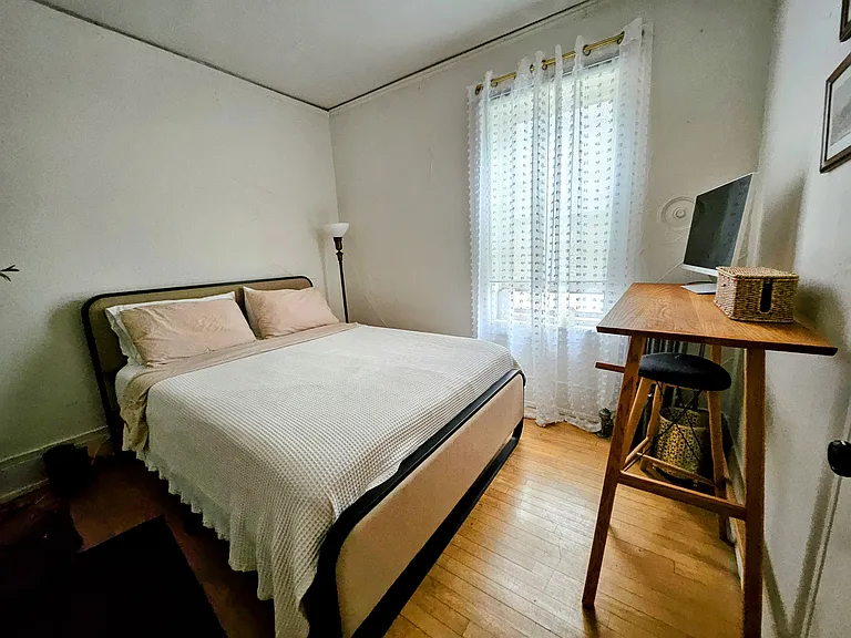 2575 N Stowell Ave #D — Photo 4