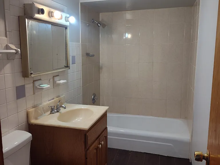 3601 S Damen Ave #2B — Photo 6