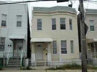 1860 Amethyst St, Bronx, NY 10462