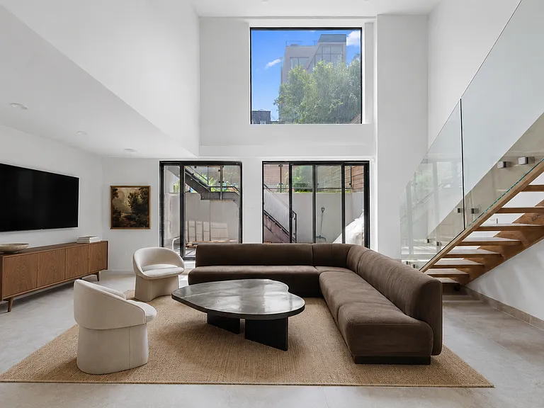 144 Freeman St #1 — Photo 3