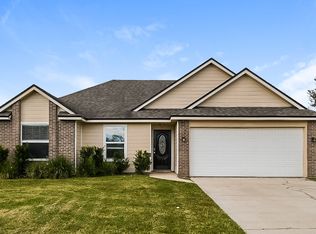 574 Celebrity Ct, Jacksonville, FL 32225