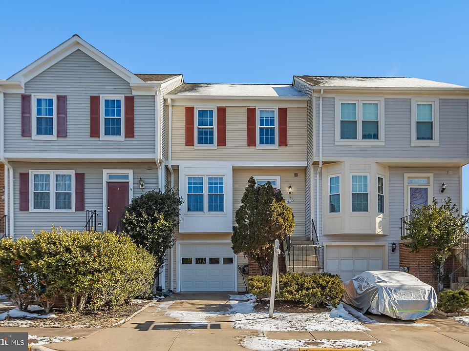 1st image of 14725 Grobie Pond Ln