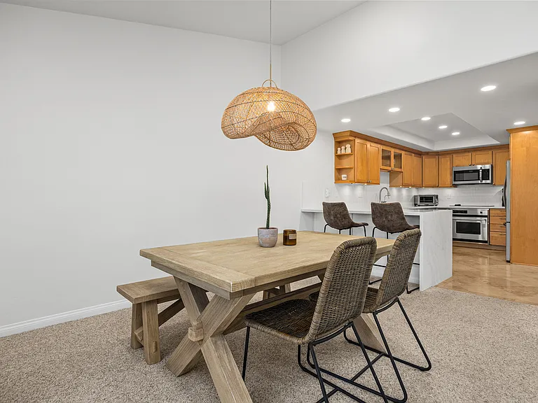 573 S Sierra Ave #6 — Photo 7