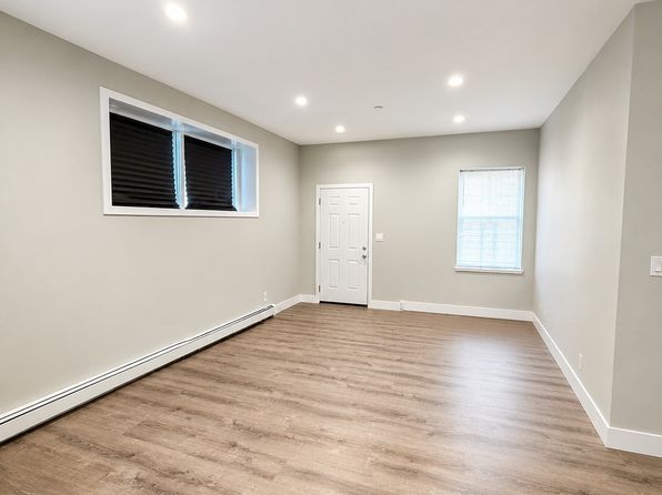 931 Van Duzer St #1